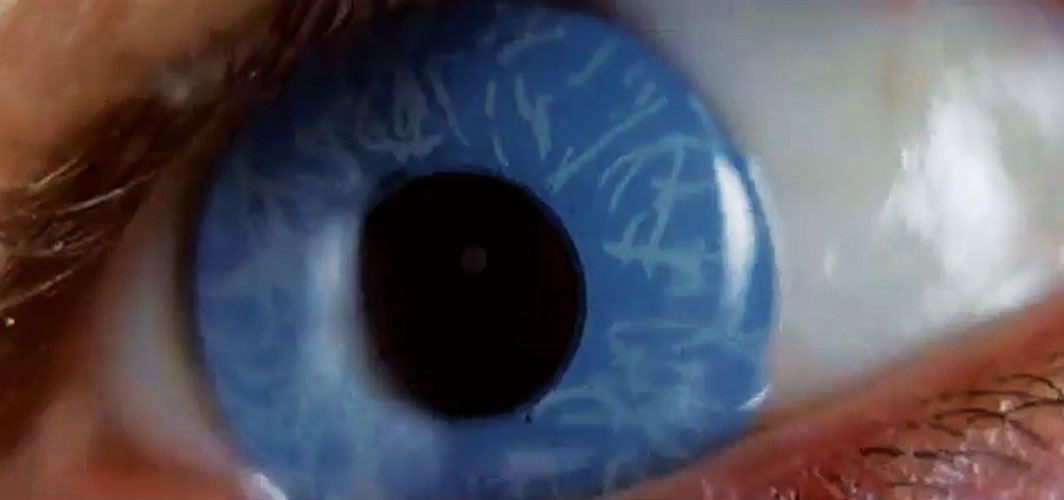 Extreme Close-Up - The Art of Eyes in Film - All the colours of the dark 
