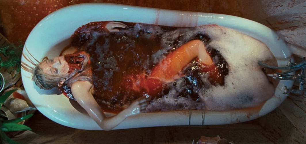 Mirrors (2008) - 11 Scariest Bath Scenes In Horror Movie History
