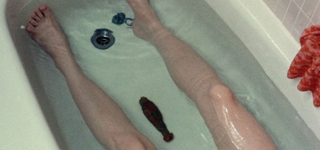 Shivers (1975) - 11 Scariest Bath Scenes In Horror Movie History