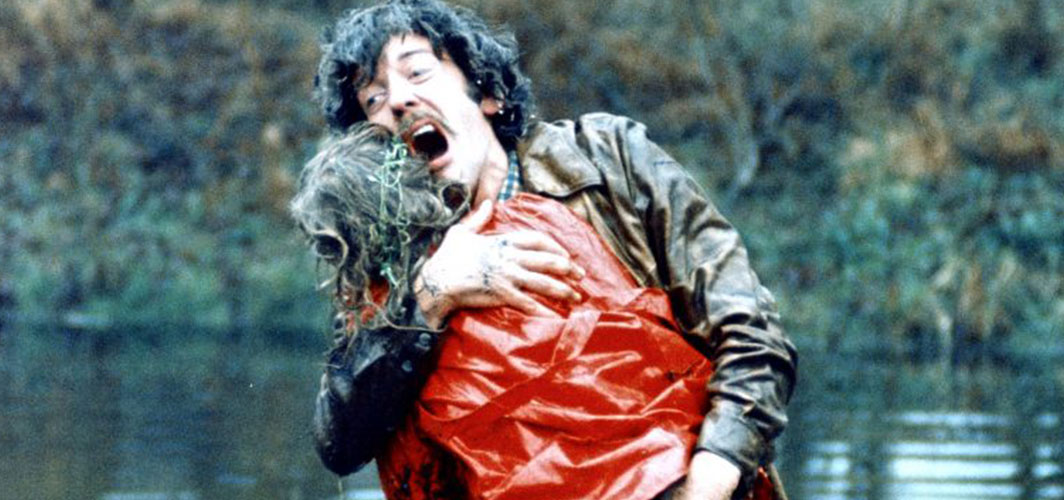 Don't Look Now (1973) - 10 Horrific Drownings In Horror Films 