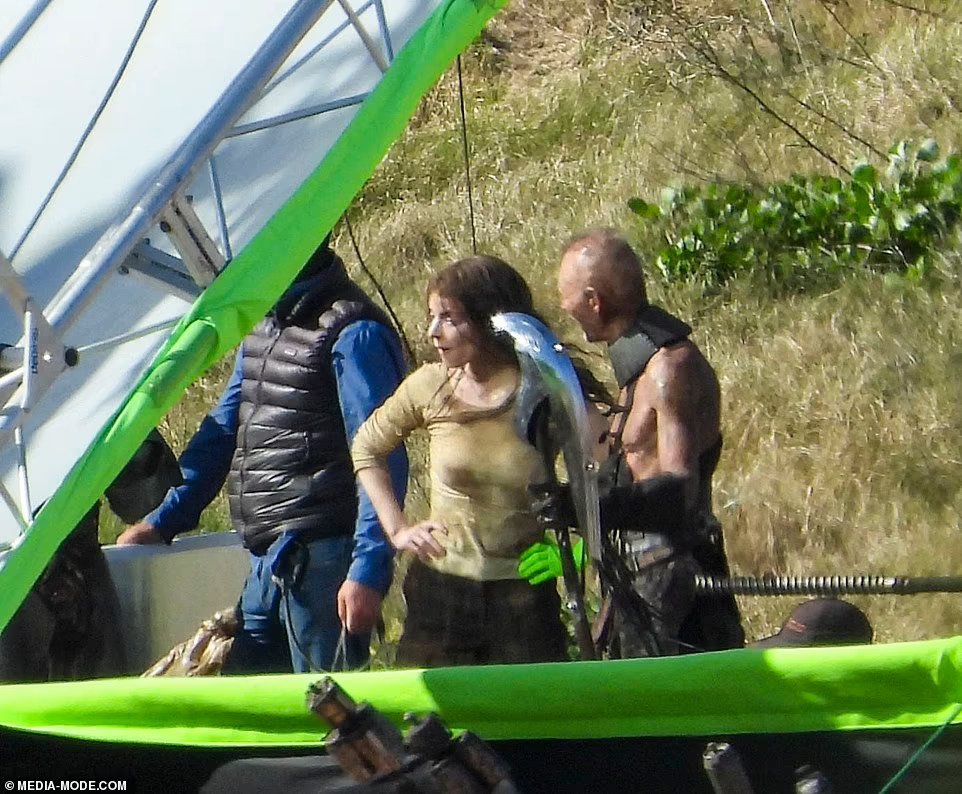 First Look At Young ‘Furiosa’ in ‘Mad Max’ Prequel Set Photos - Horror News - Horror Land